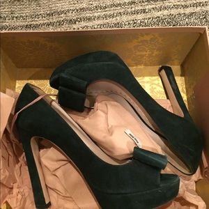 Miu Miu green velvet bow heels